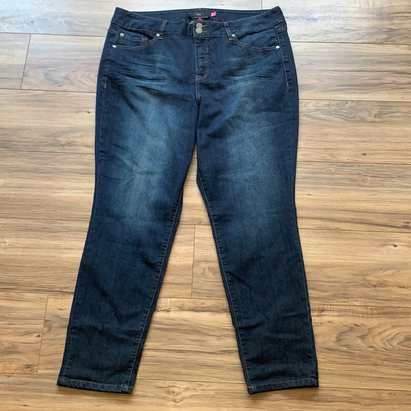 Torrid Slim Fix Collection Denim Jeans - Picture 6 of 6
